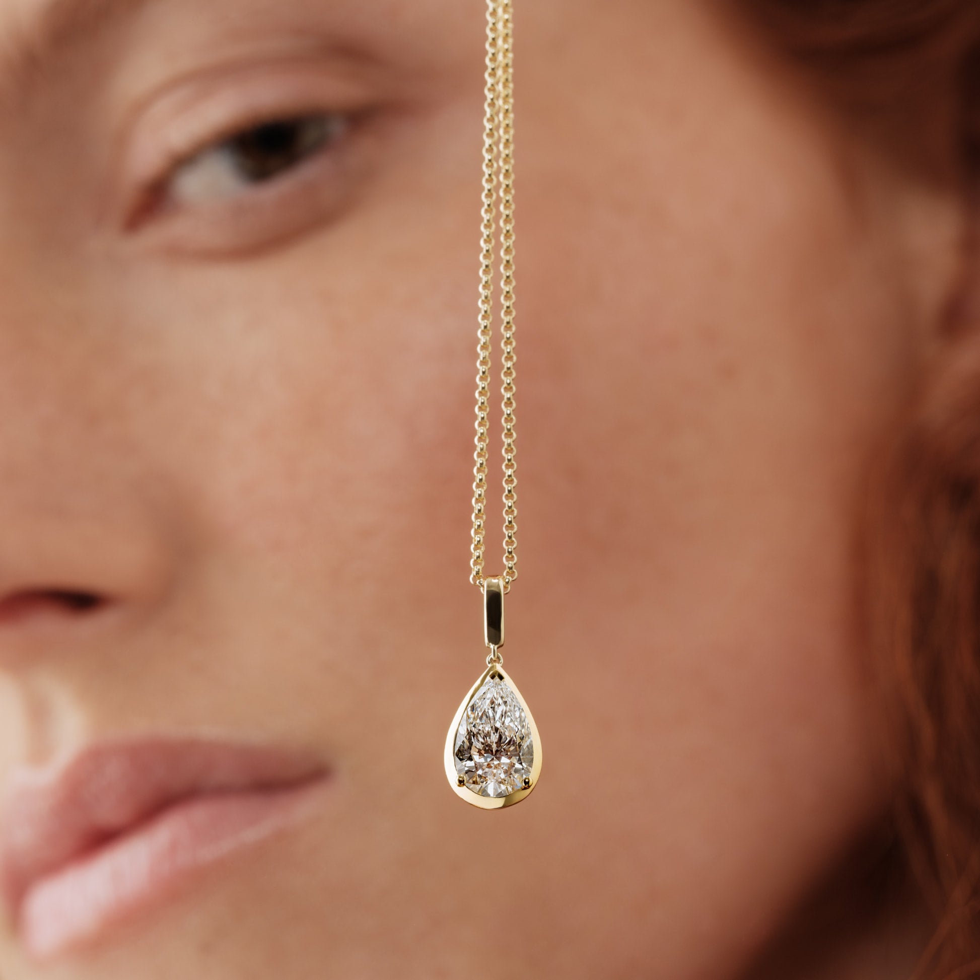 Collier or jaune diamant de synthèse poire Eliana Lab 5
