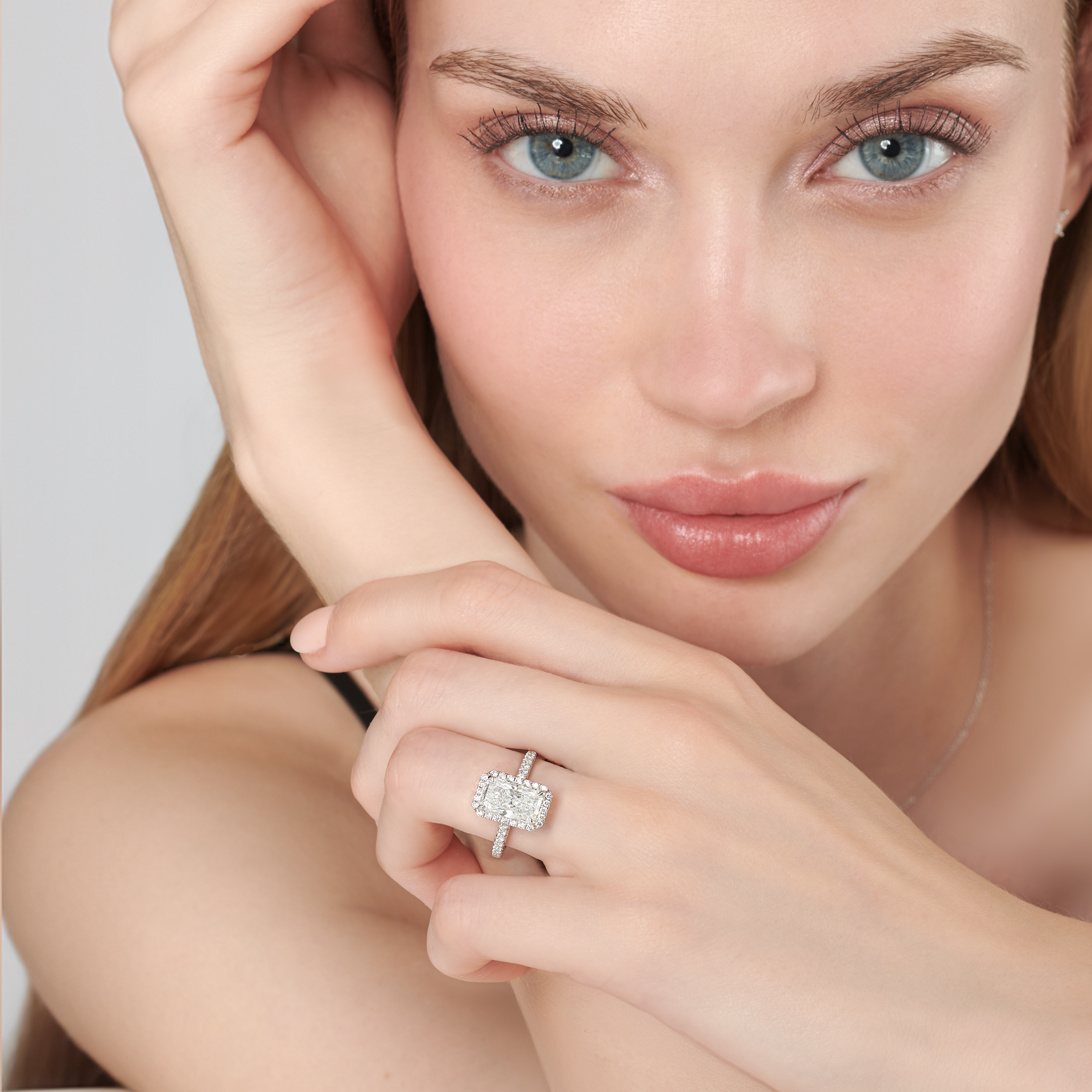 Solitaire halo Zeina