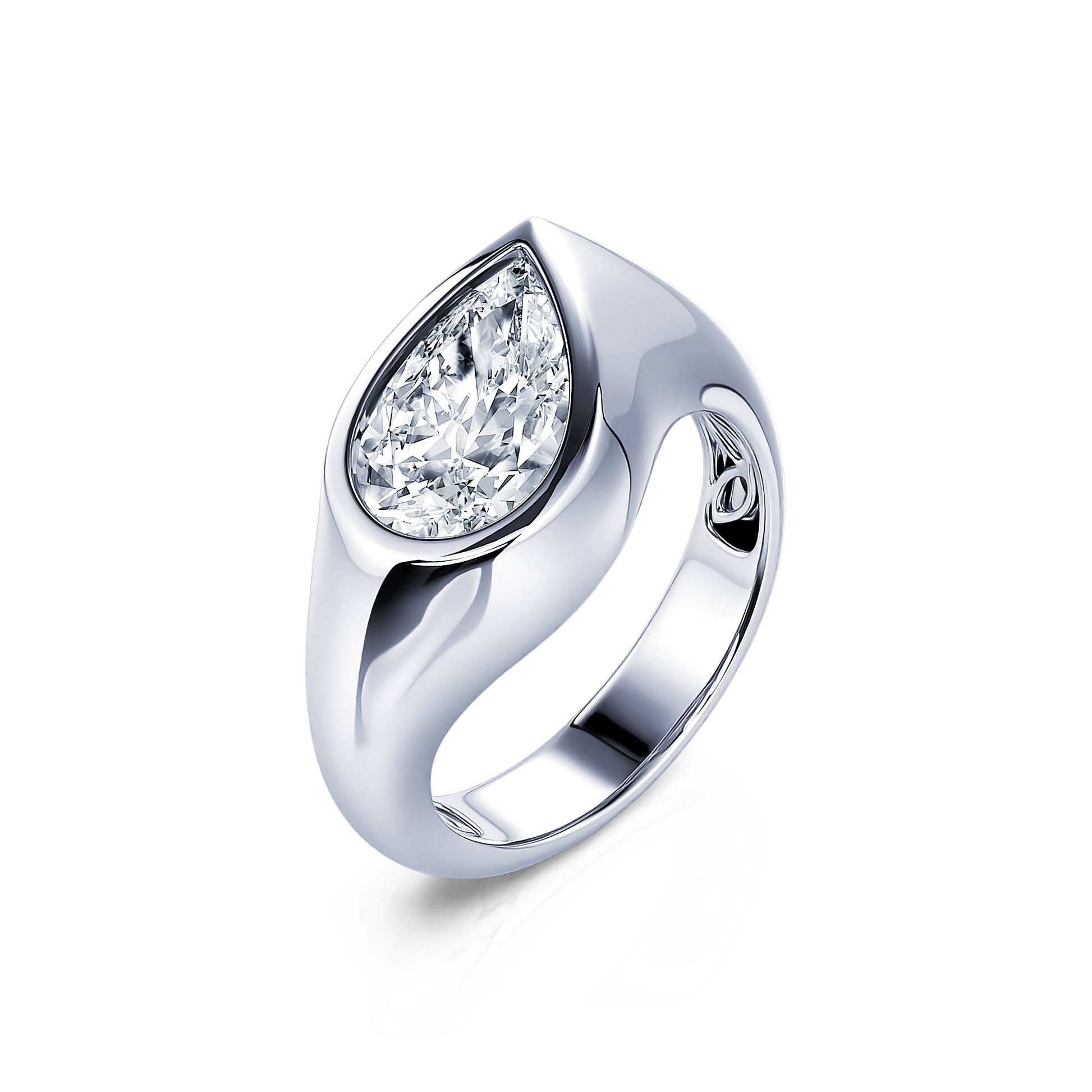 Solitaire en platine diamant de synthèse poire Shiloh Lab 2