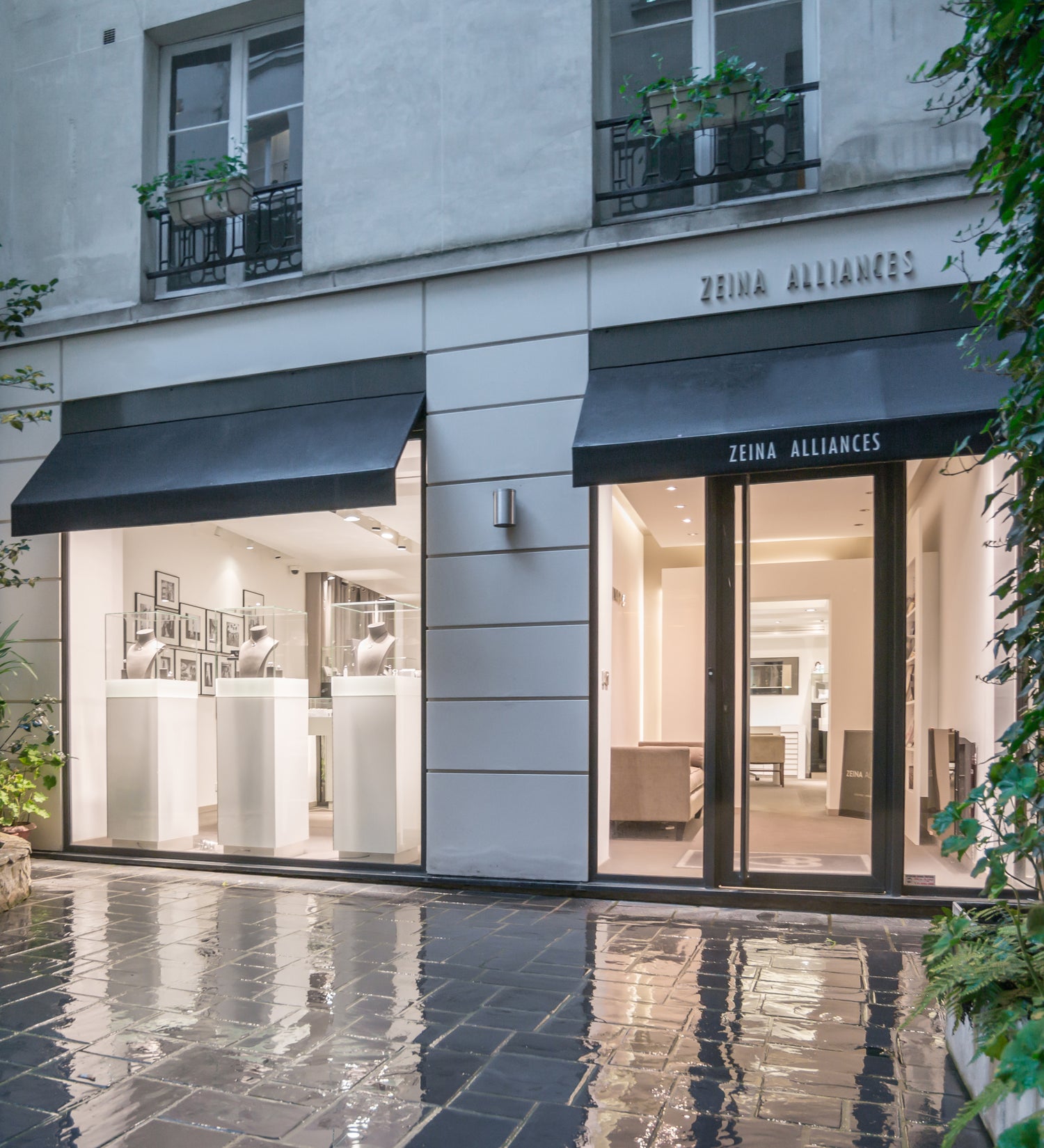 Devanture bijouterie Paris Madeleine Zeina