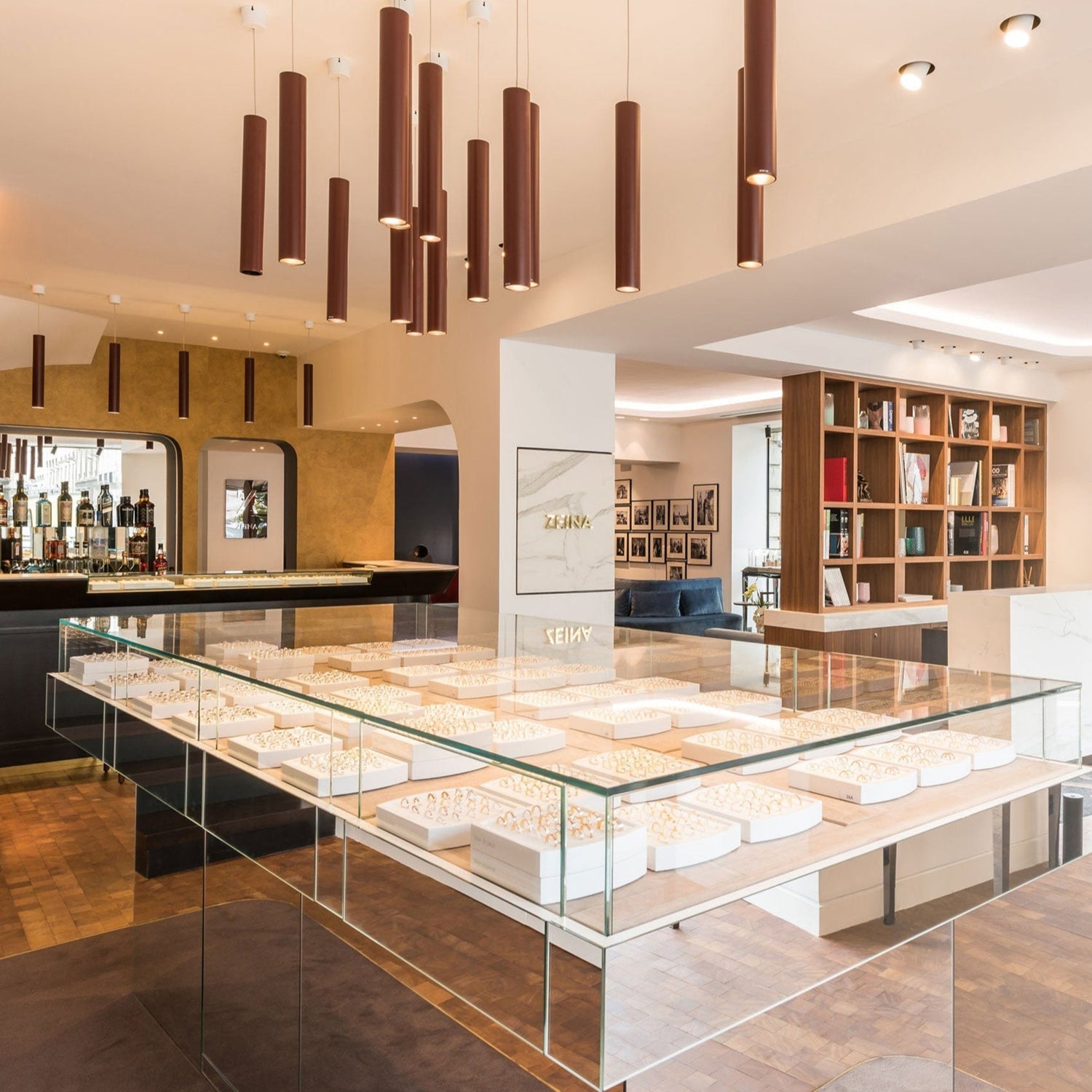 Intérieur bijouterie joaillerie ZEINA Paris Victoires
