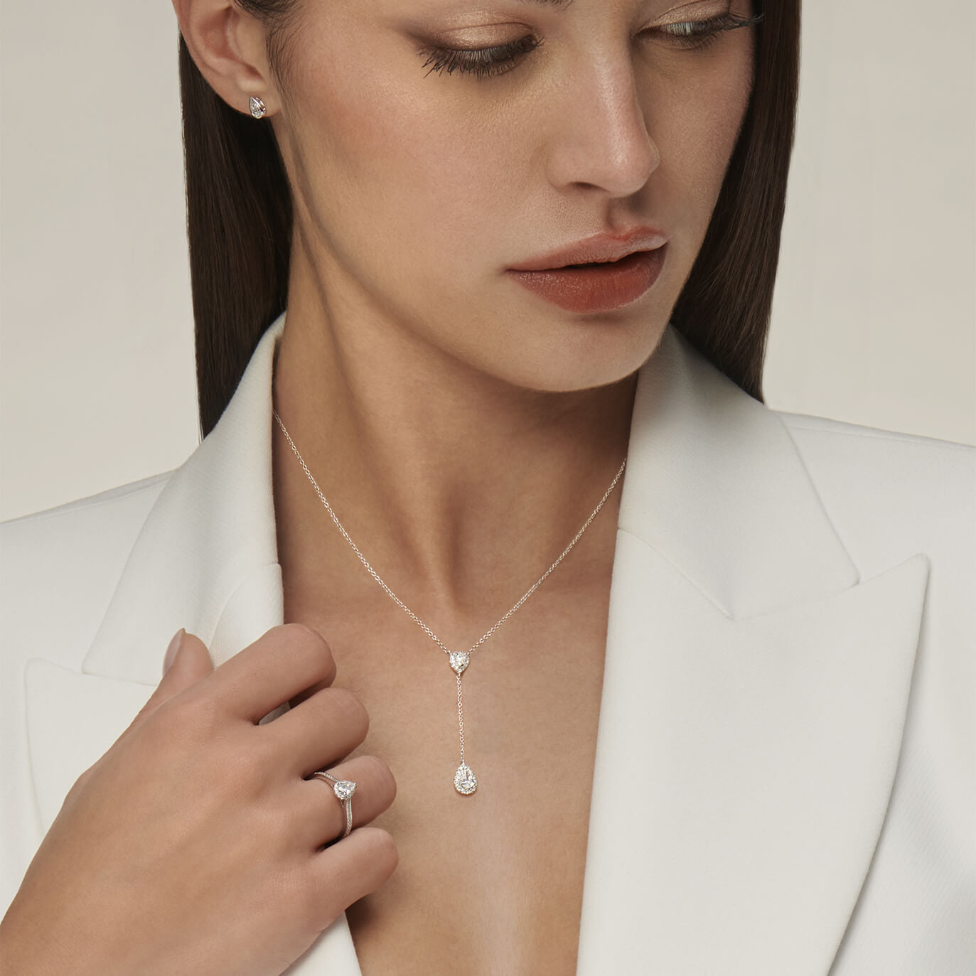 Collier diamant cravate or blanc Fina 4