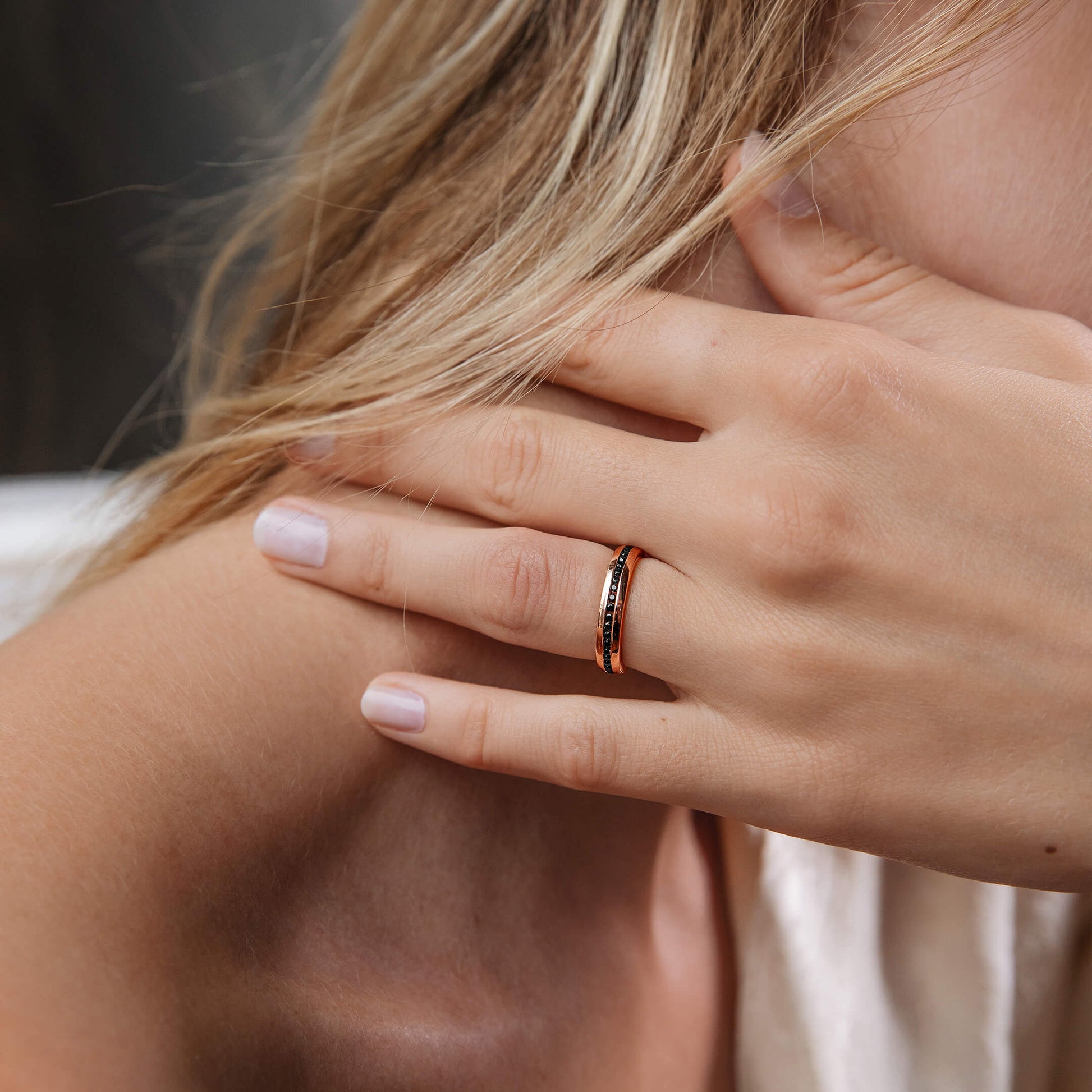 Alliance diamant noir or jaune Loranne 5