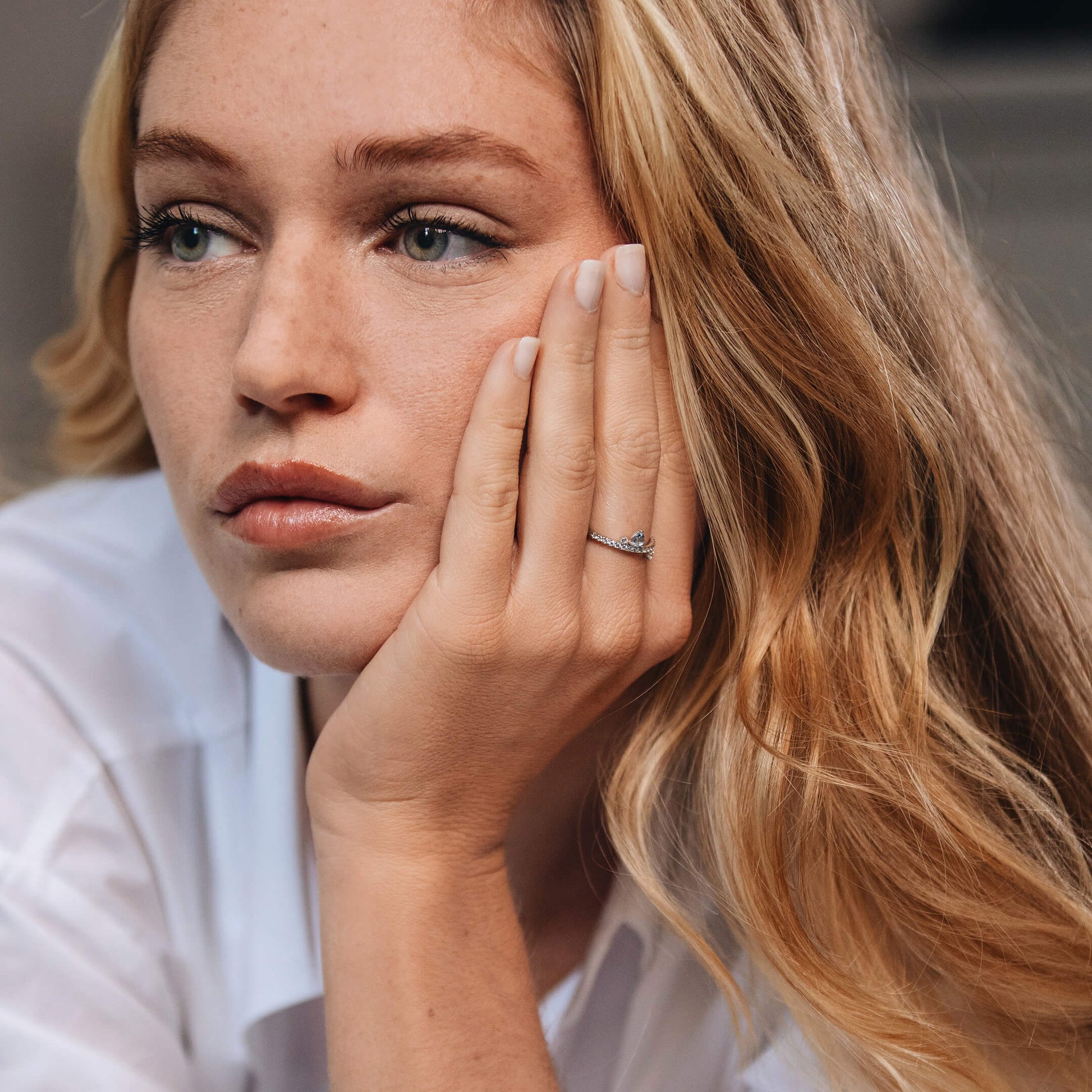 Bague de naissance platine diamant et poire aigue-marine Mars 6