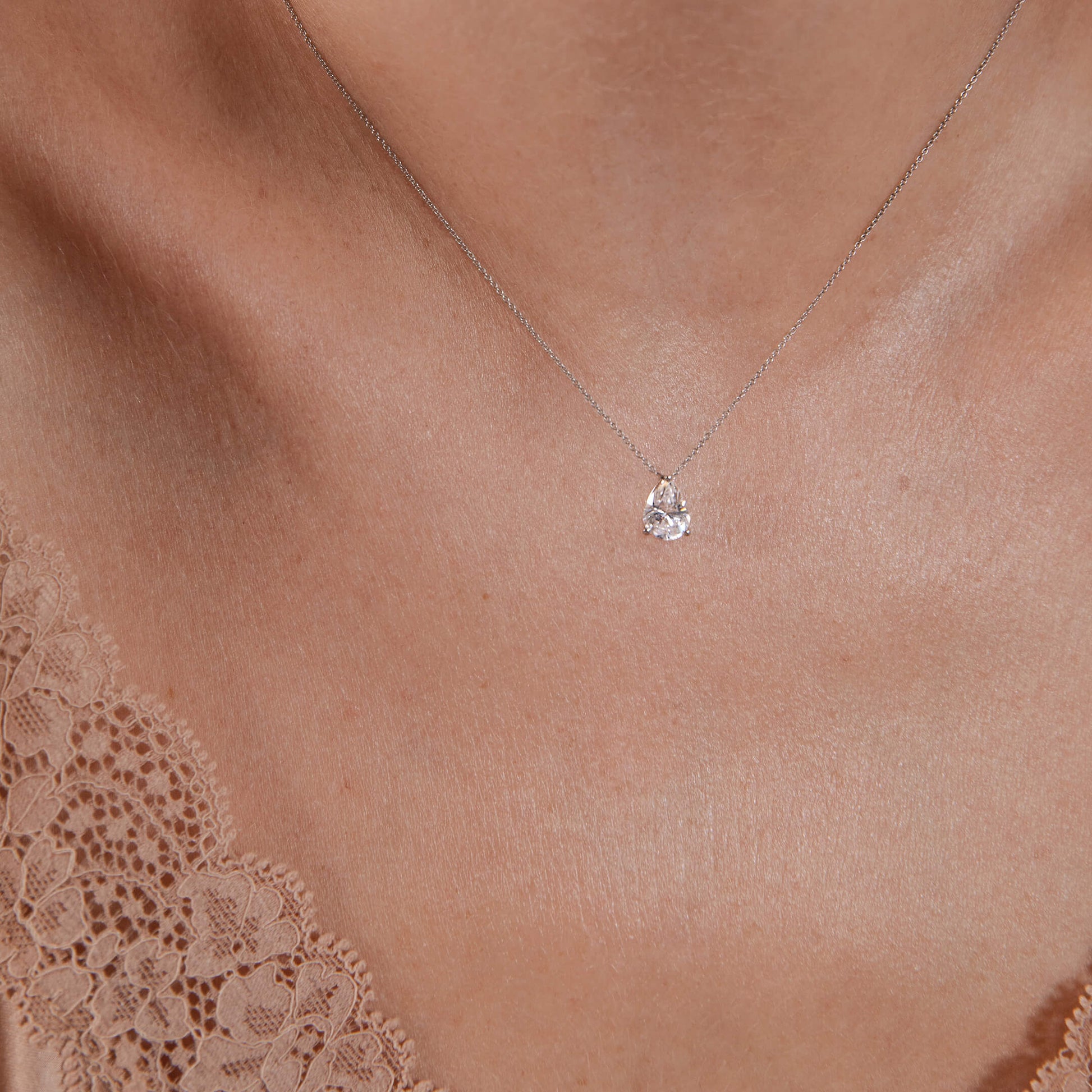 Pendentif goutte diamant poire or jaune Noa S 6