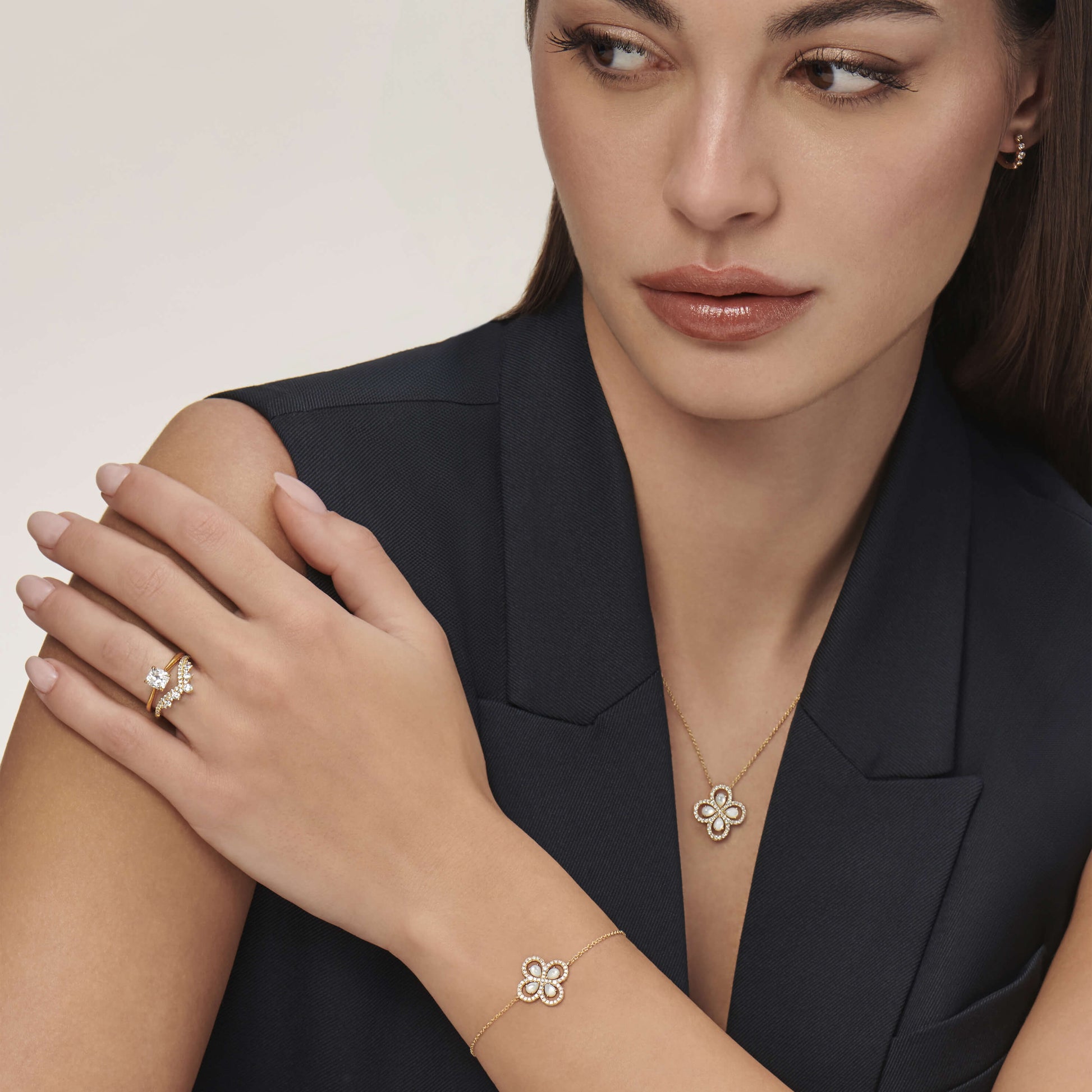 Bracelet trèfle diamants et nacre Nolan 4