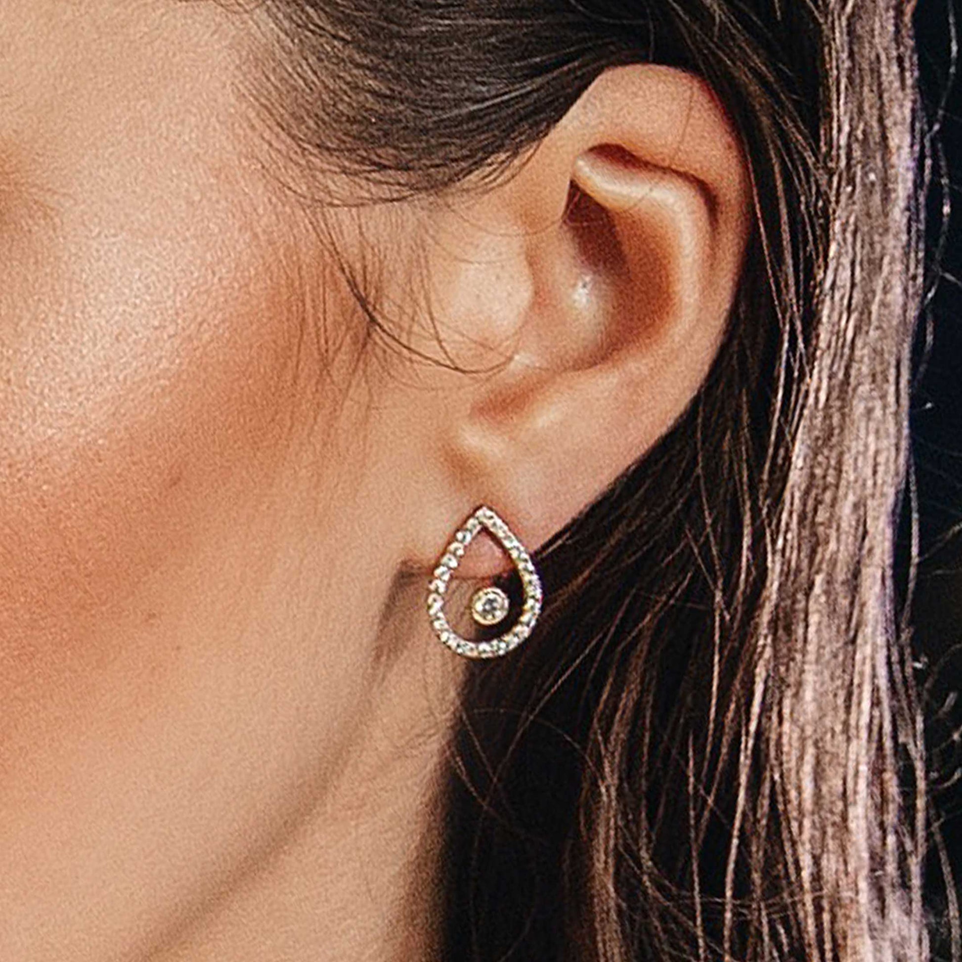 Boucles d'oreilles or blanc Uma 4